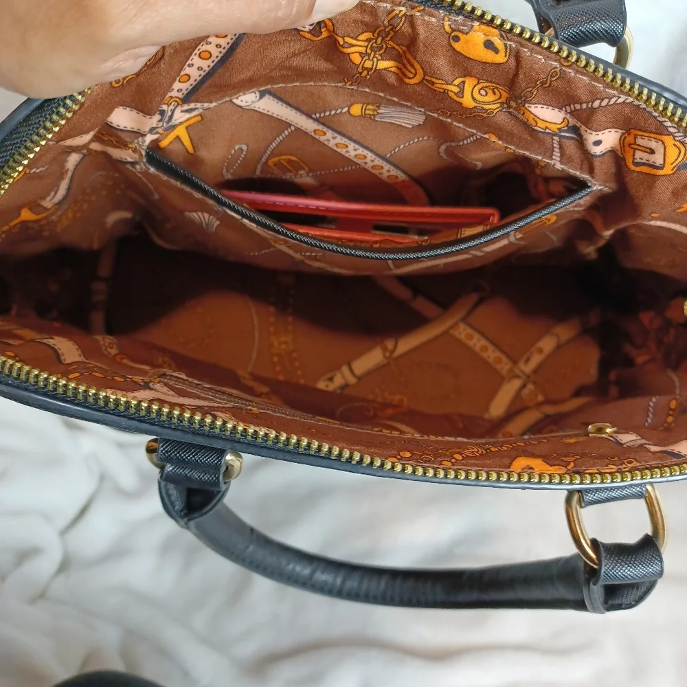 Handbag - Picture 4 of 9